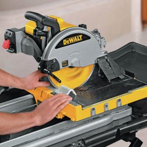 DEWALT D24000S Heavy Duty Wet Tile Saw with Stand 6